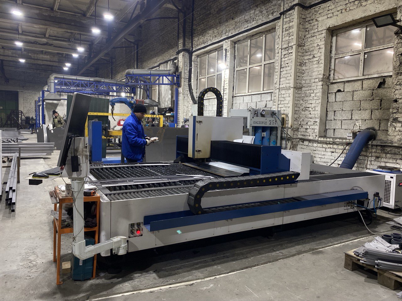 Станок лазерной резки металла с ЧПУ